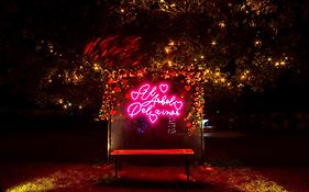 Hotel Neon